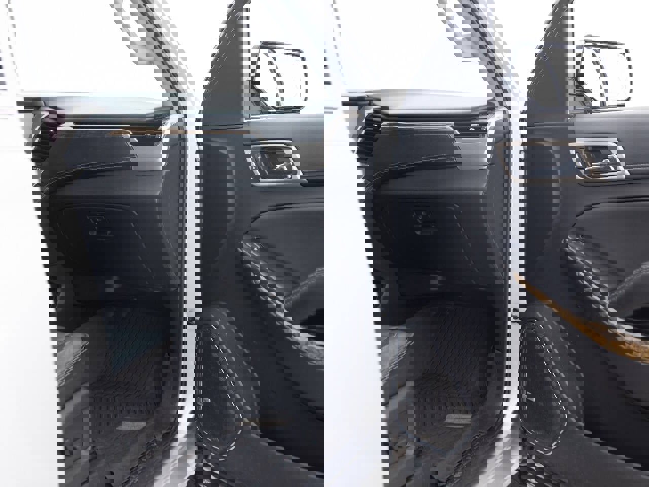 Used 2016 GMC Yukon XL Denali w/ Open Road Package image 28