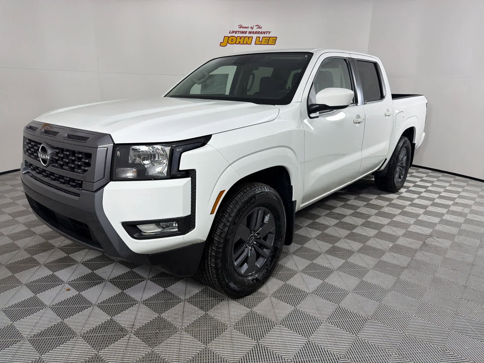 New 2025 Nissan Frontier SV w/ SV Convenience Package
