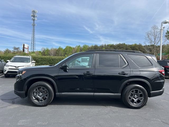 Used 2024 Honda Pilot TrailSport image 10