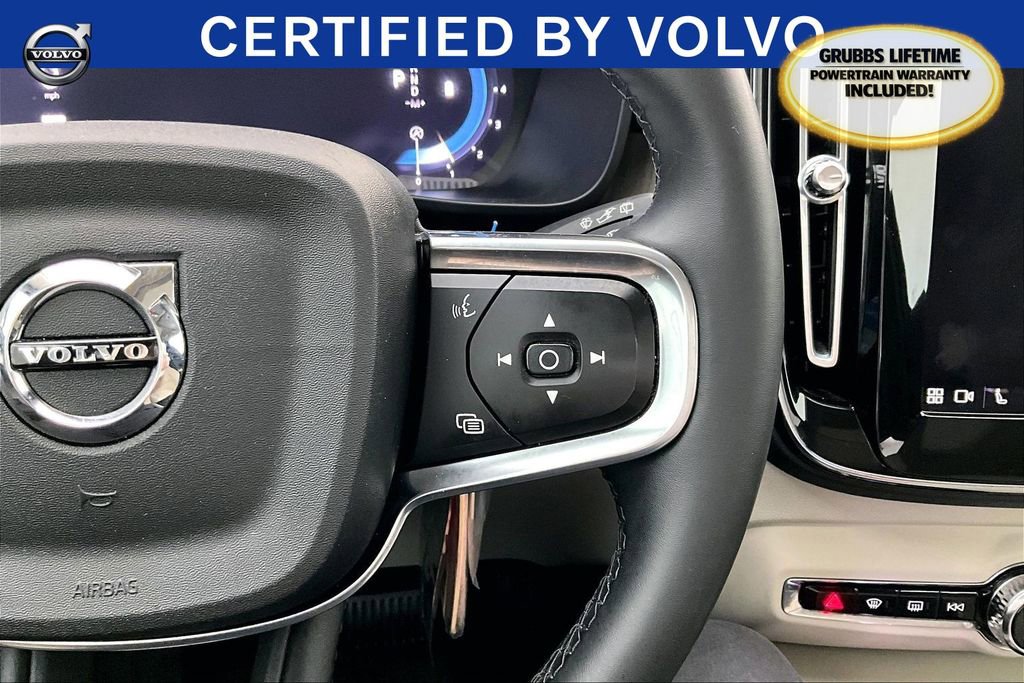 Used 2023 Volvo XC40 B5 Ultimate w/ Protection Package Premier image 27