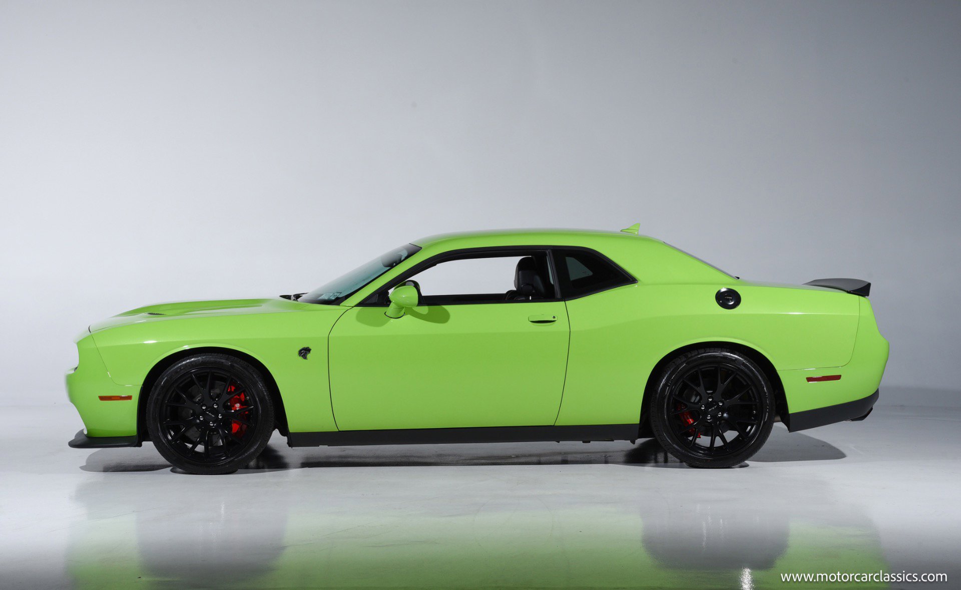 Used 2015 Dodge Challenger SRT Hellcat image 8