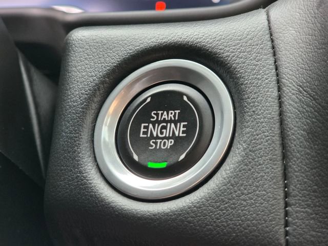 Used 2022 Chevrolet Suburban Z71 w/ Luxury Package AWD/4WD image 39