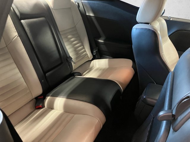 Used 2010 Dodge Challenger R/T RWD image 17