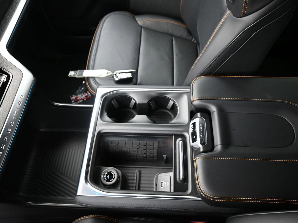 New 2025 Ford Expedition Tremor image 32