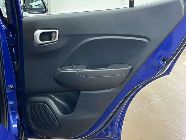 Used 2021 Hyundai Venue SEL FWD image 24