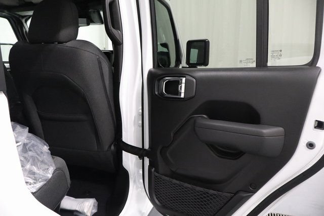 New 2025 Jeep Gladiator Sport AWD/4WD image 15