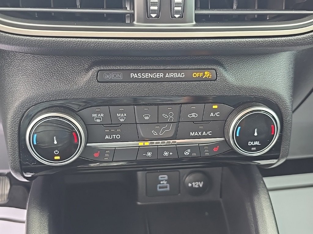 Used 2022 Ford Escape SEL image 22