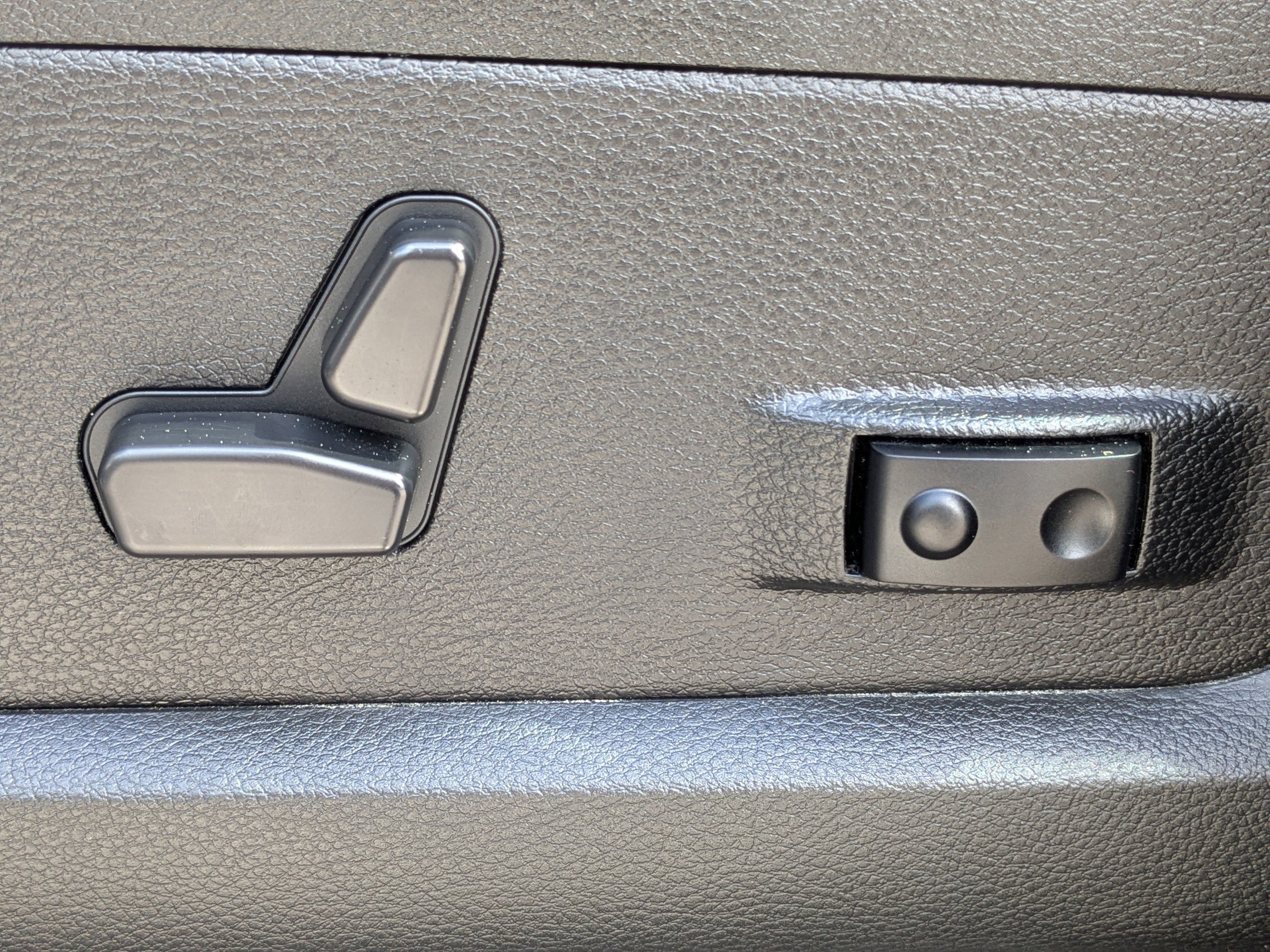 Used 2024 RAM 2500 Laramie image 20