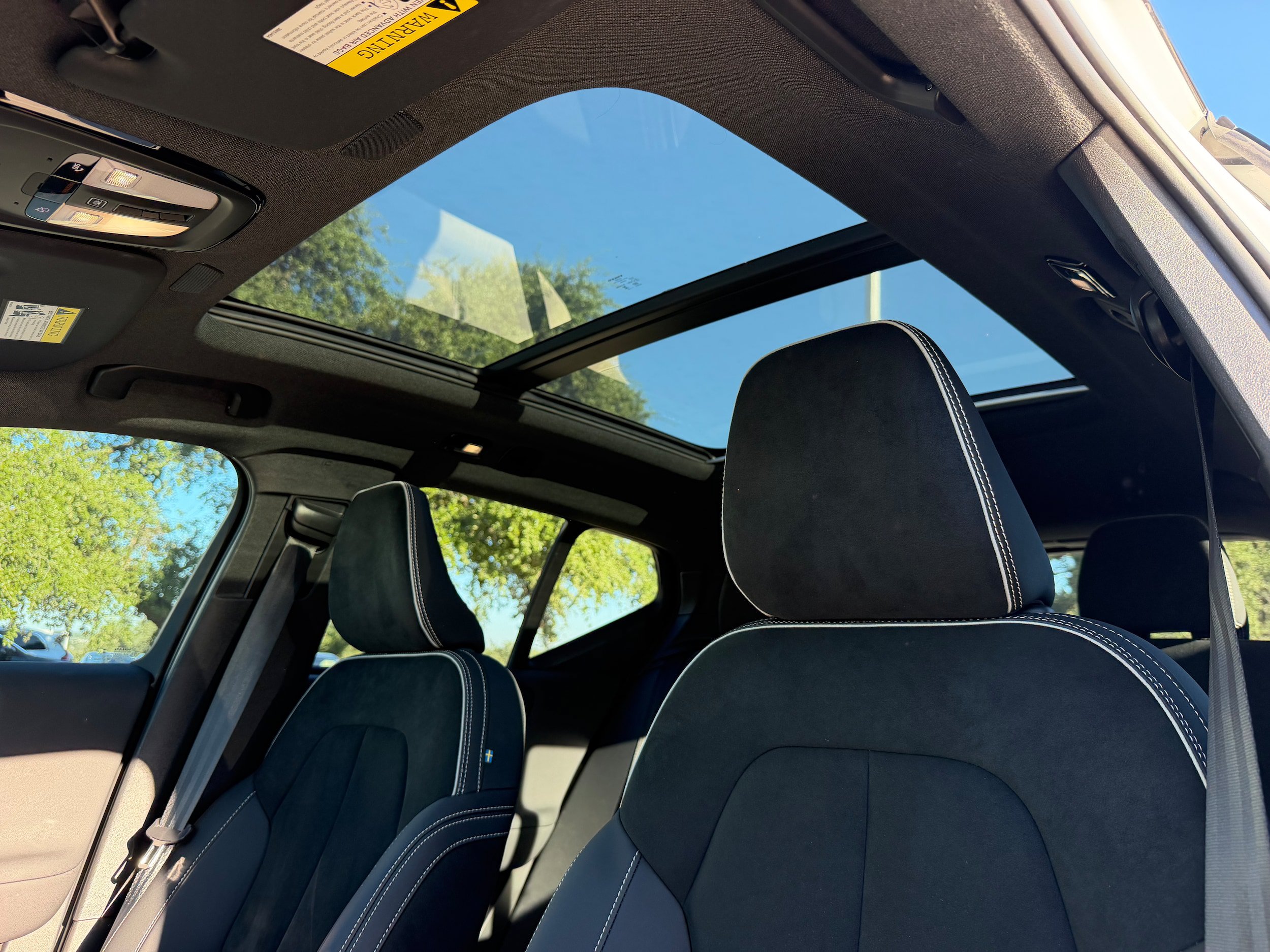 Certified 2024 Volvo XC40 Recharge Plus w/ Protection Package Premier RWD image 23