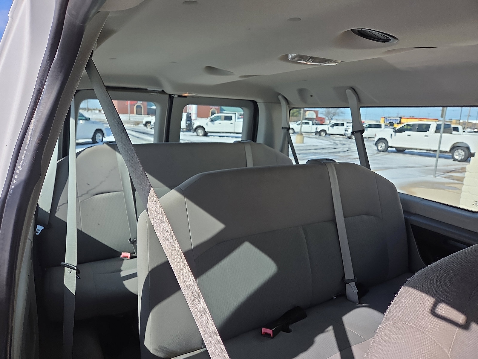 Used 2014 Ford E-350 and Econoline 350 XLT image 7