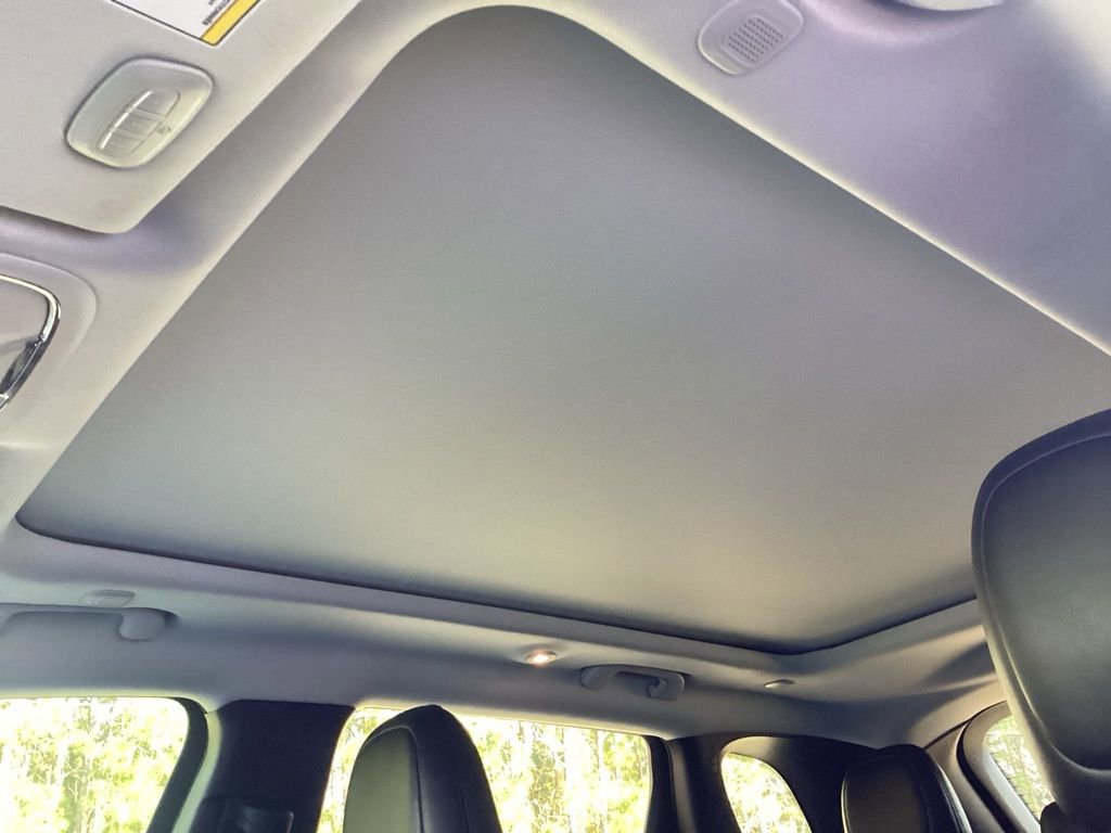 Used 2019 Jeep Cherokee Latitude Plus image 64