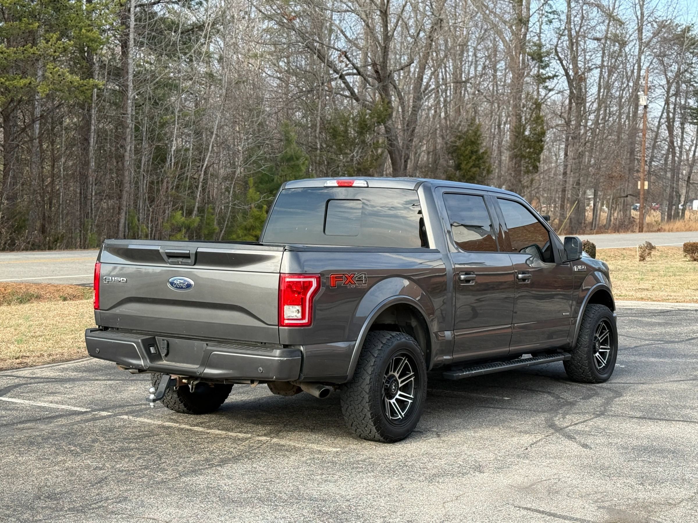 Used 2015 Ford F150 XLT w/ Equipment Group 302A Luxury image 4
