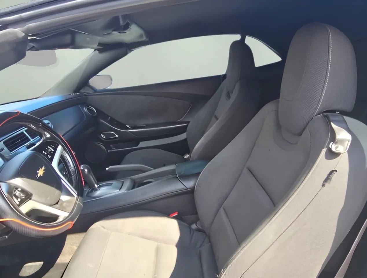 Used 2015 Chevrolet Camaro LT image 10