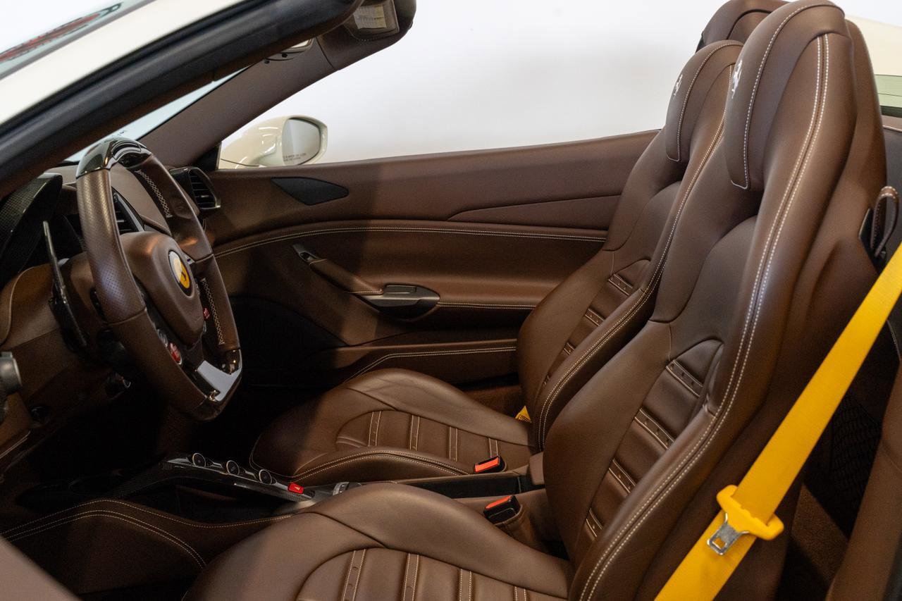 Used 2018 Ferrari 488 Spider RWD image 4