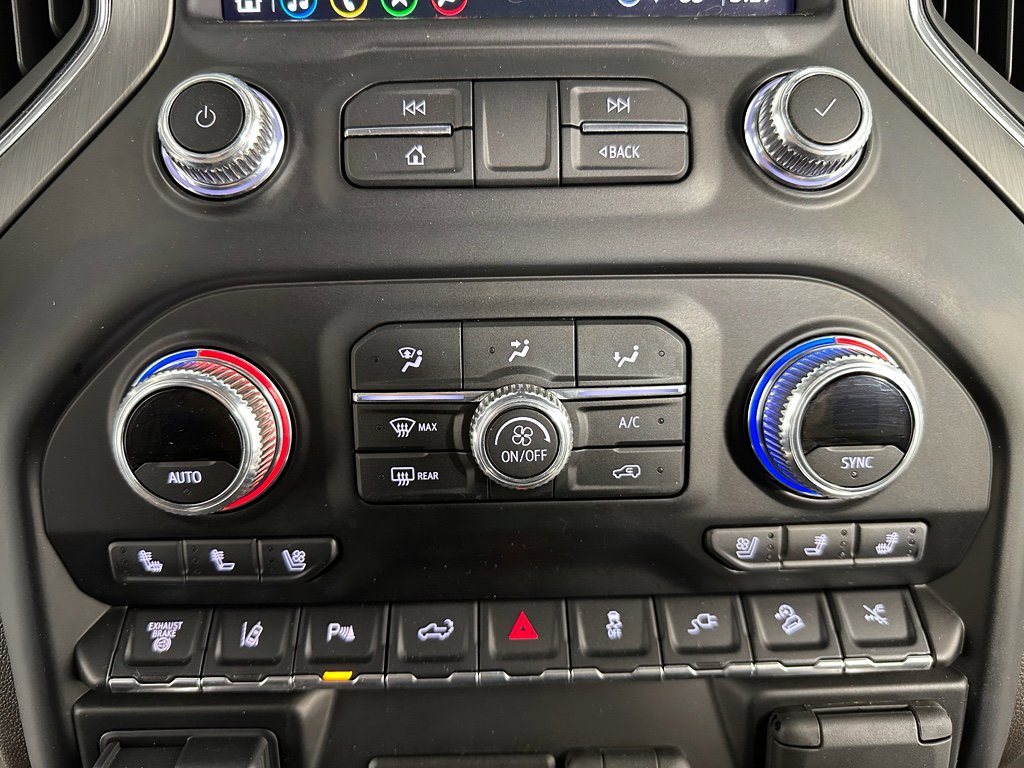 Used 2022 GMC Sierra 3500 Denali w/ Denali Ultimate Package image 21