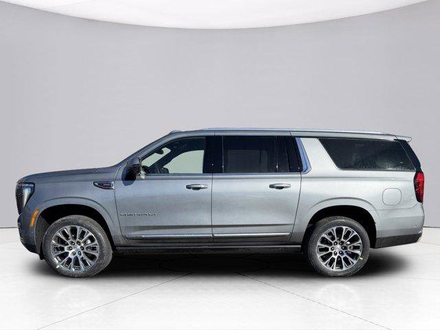 New 2026 GMC Yukon XL Denali w/ Sun & Power Step Package image 6