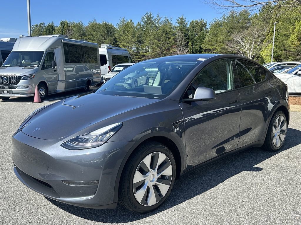 Used 2021 Tesla Model Y Long Range image 4