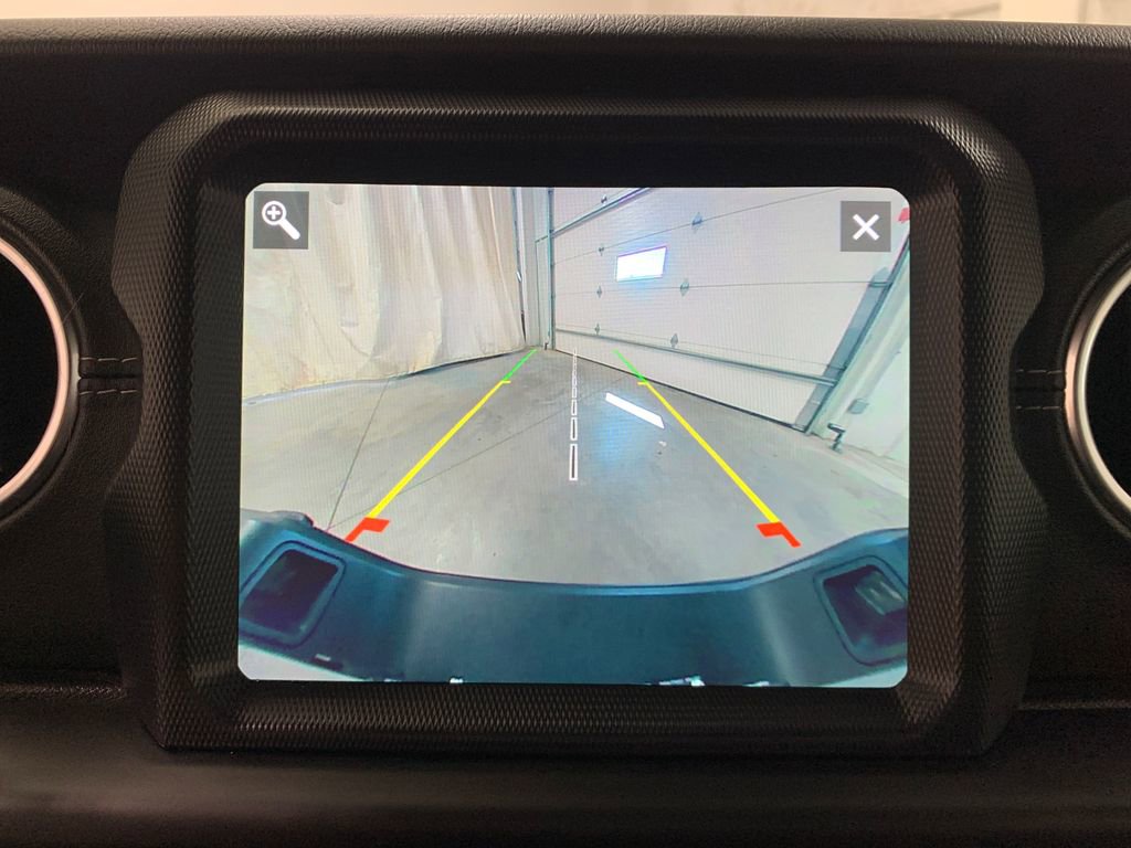 Used 2020 Jeep Gladiator Overland image 10