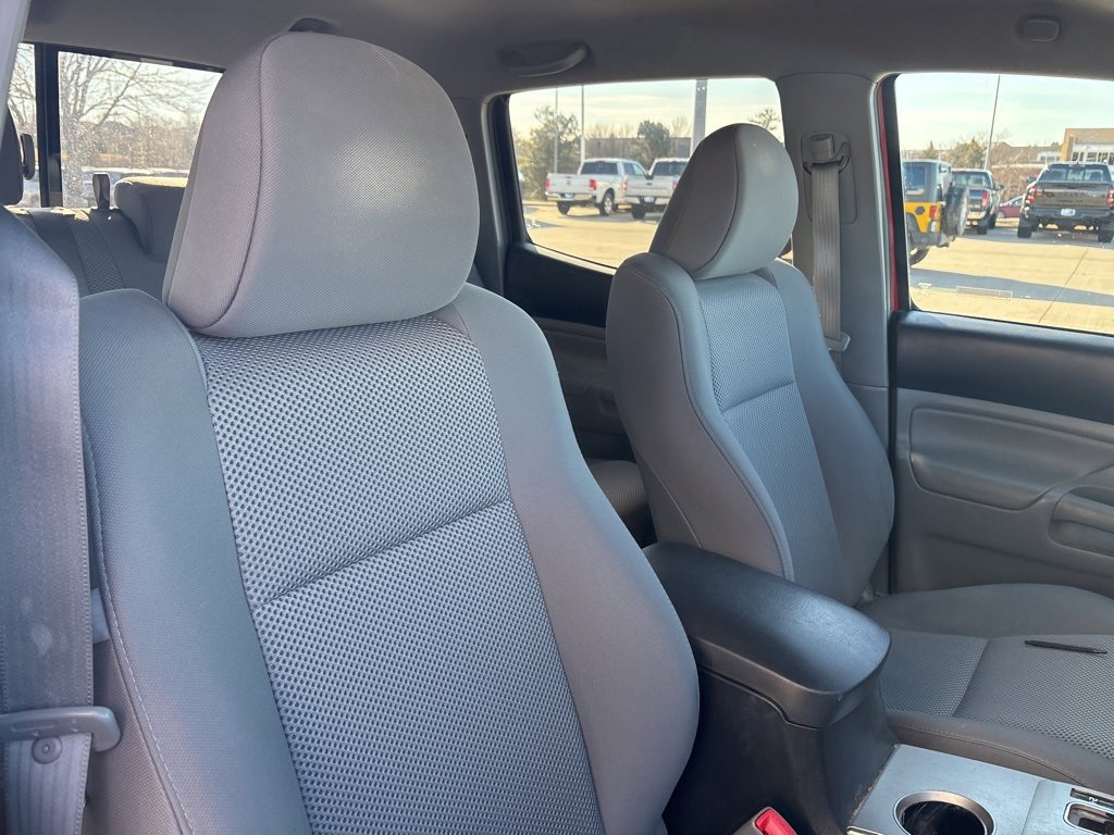 Used 2015 Toyota Tacoma 4x4 Double Cab image 26