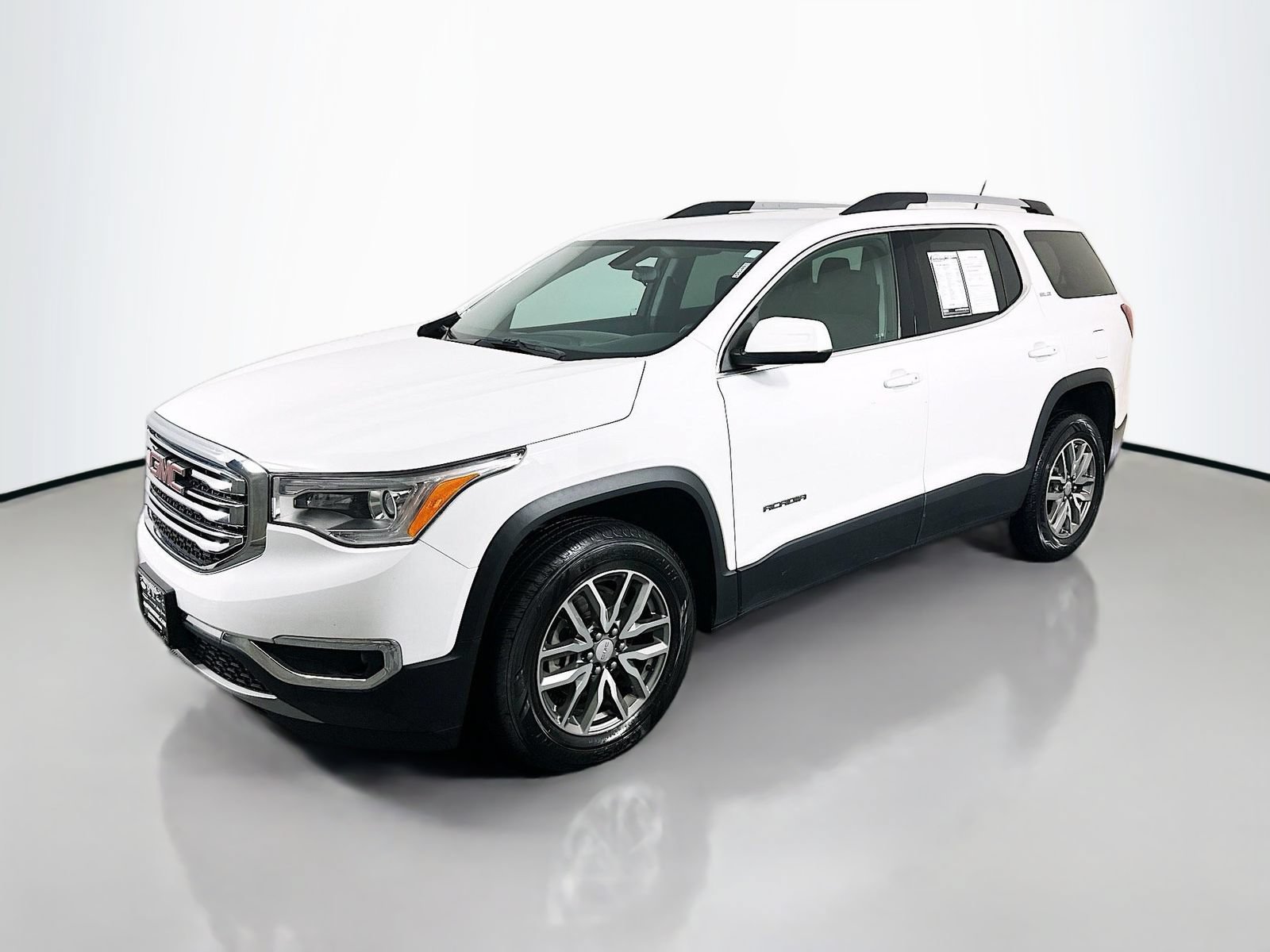 Used 2019 GMC Acadia SLE FWD image 3
