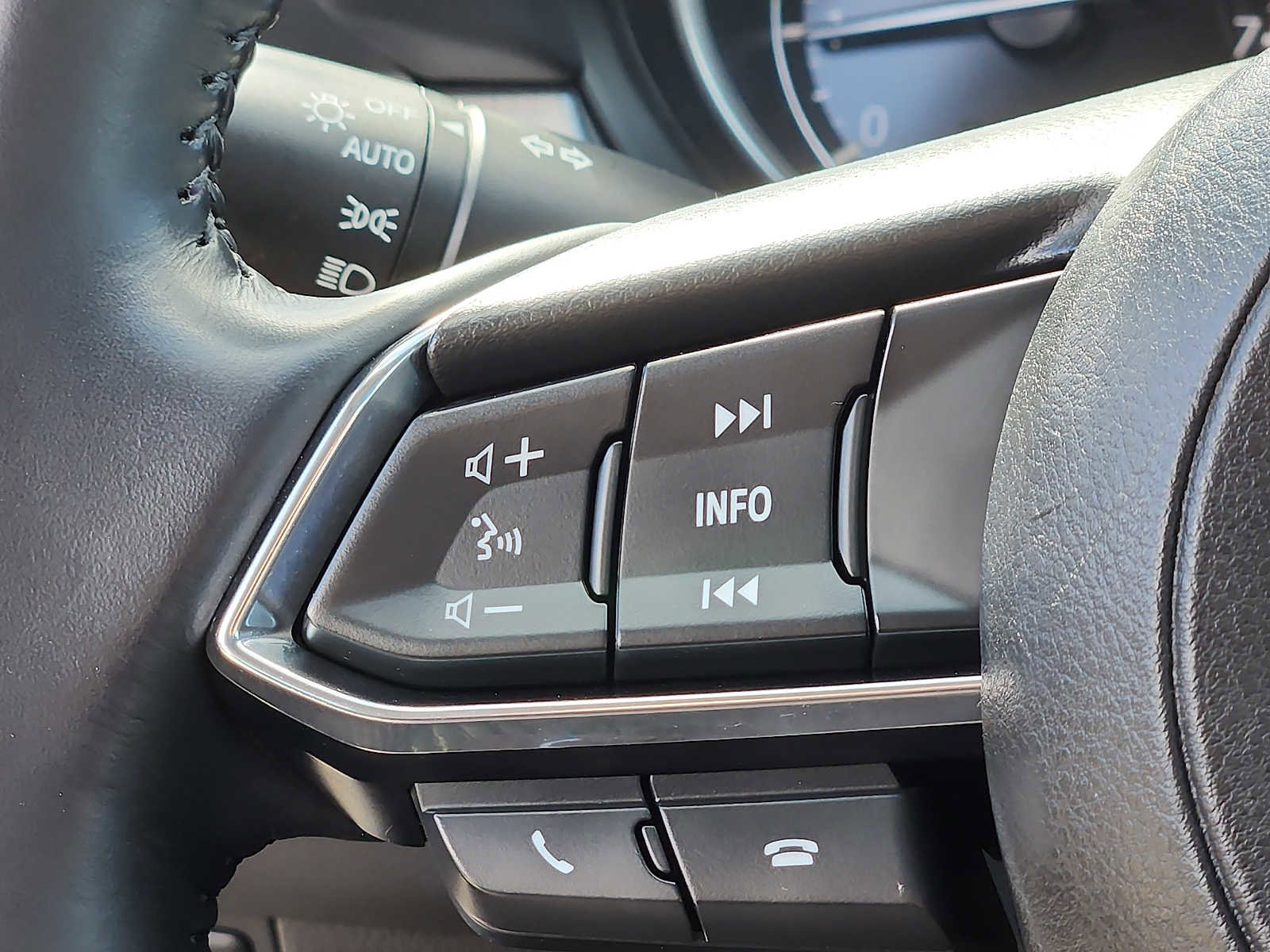 Used 2020 MAZDA MAZDA6 Touring image 22