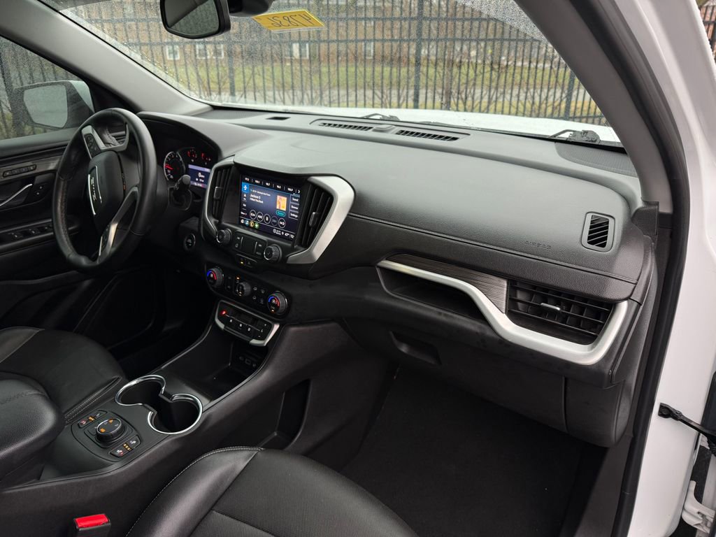 Used 2023 GMC Terrain SLT image 21