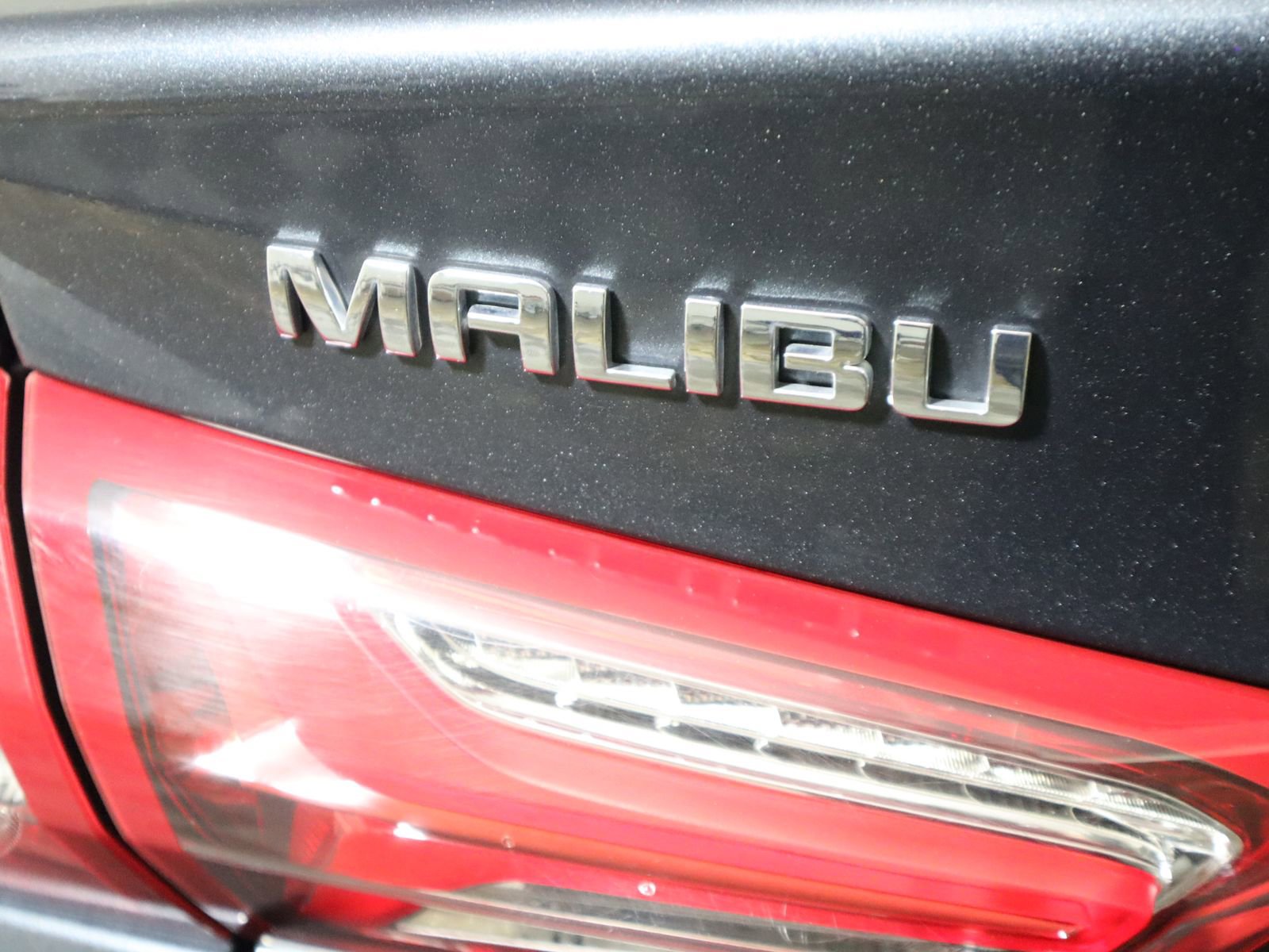 Used 2021 Chevrolet Malibu LT image 11