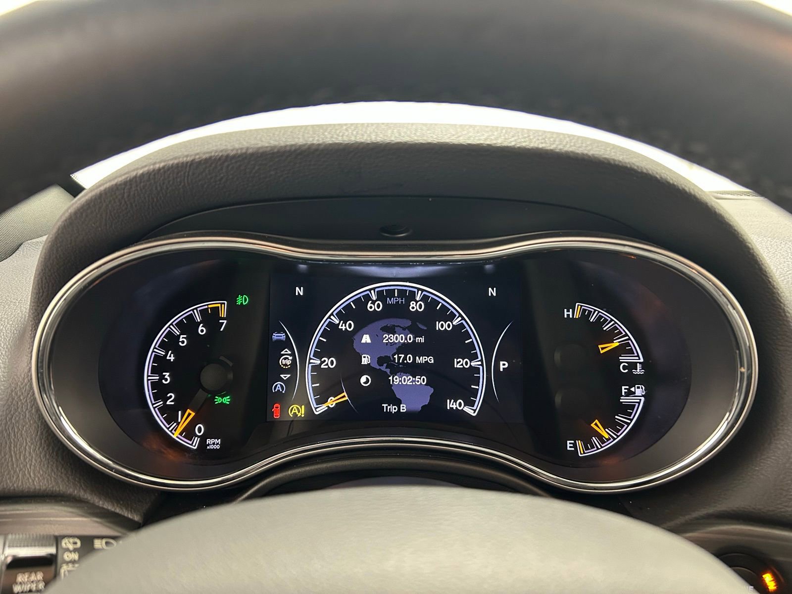Used 2020 Jeep Grand Cherokee Limited w/ Luxury Group II image 14