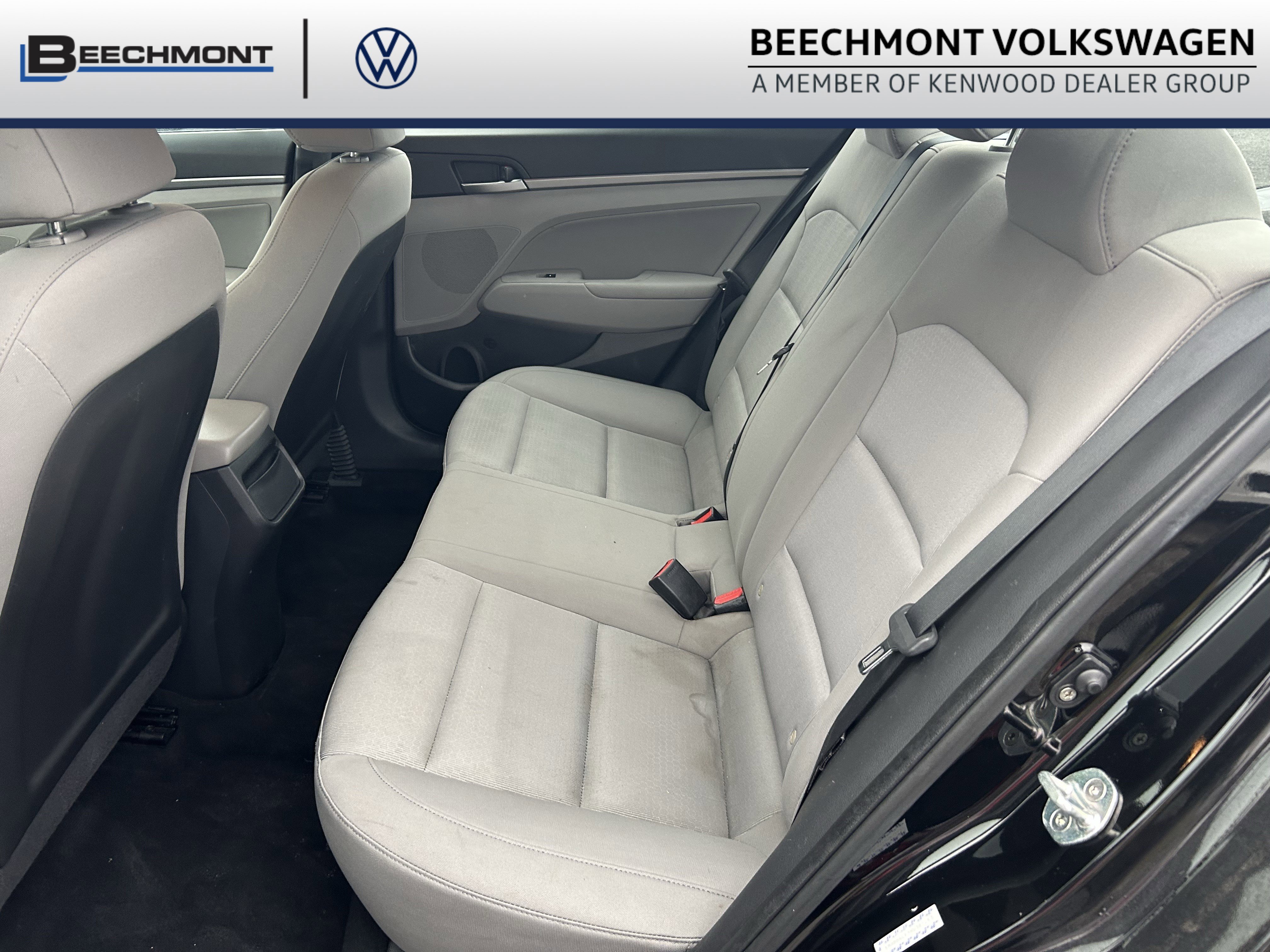 Used 2017 Hyundai Elantra SE image 21