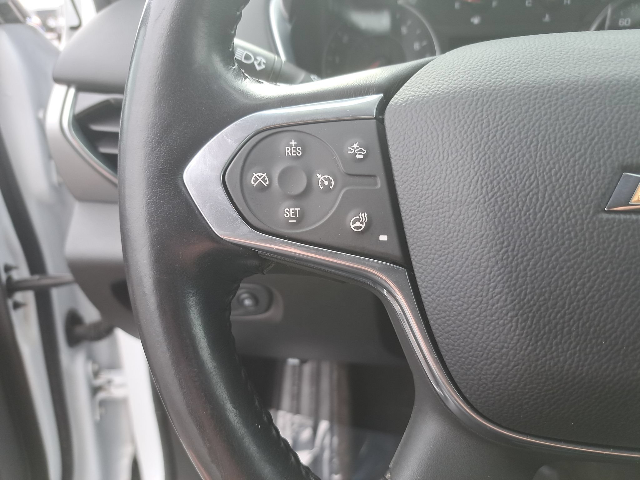Used 2020 Chevrolet Traverse LT w/ LT Premium Package AWD/4WD image 19