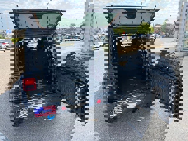 Used 2023 Jeep Wrangler Unlimited image 5