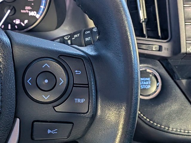 Used 2018 Toyota RAV4 XLE FWD image 26
