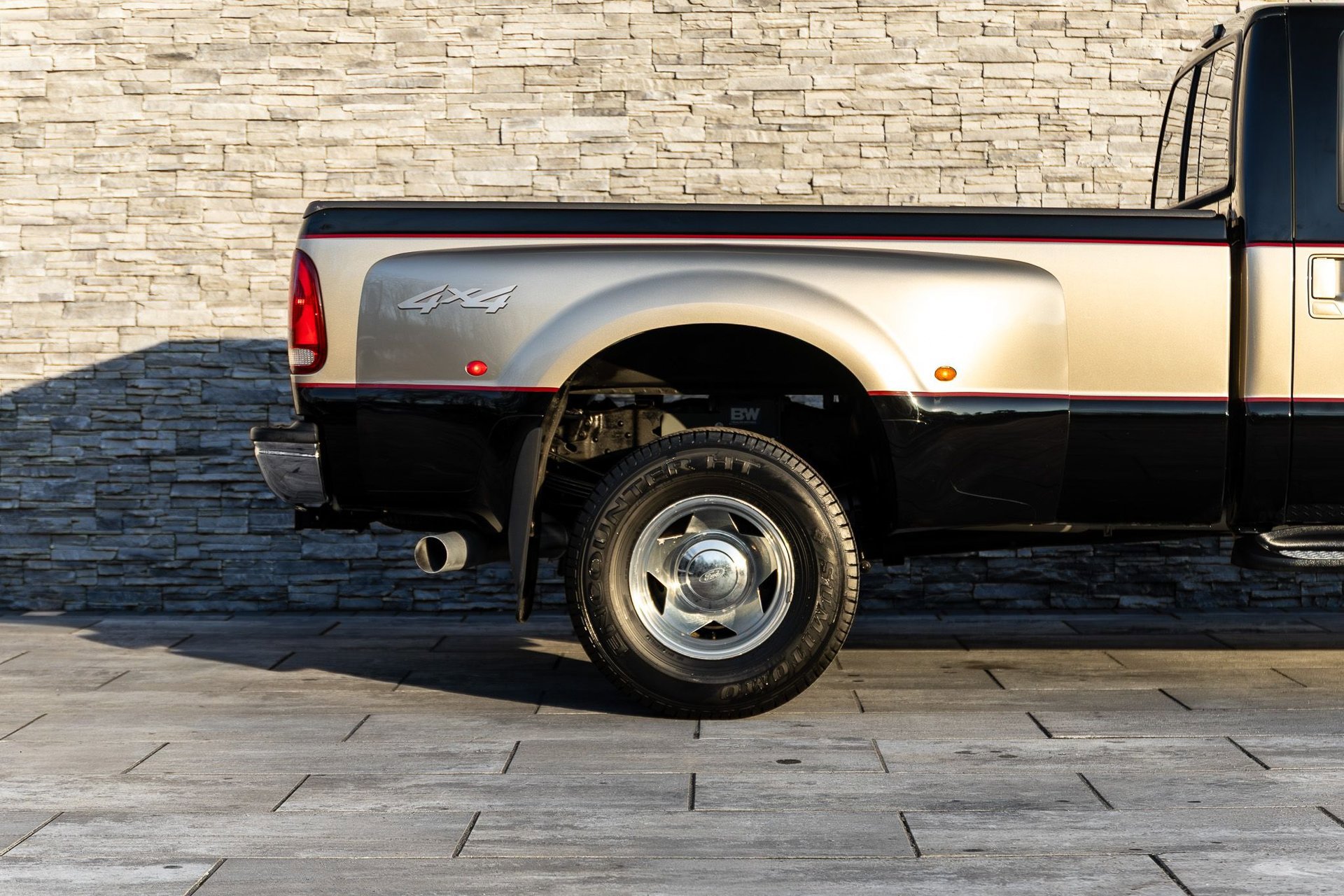 Used 2000 Ford F350 XL image 17