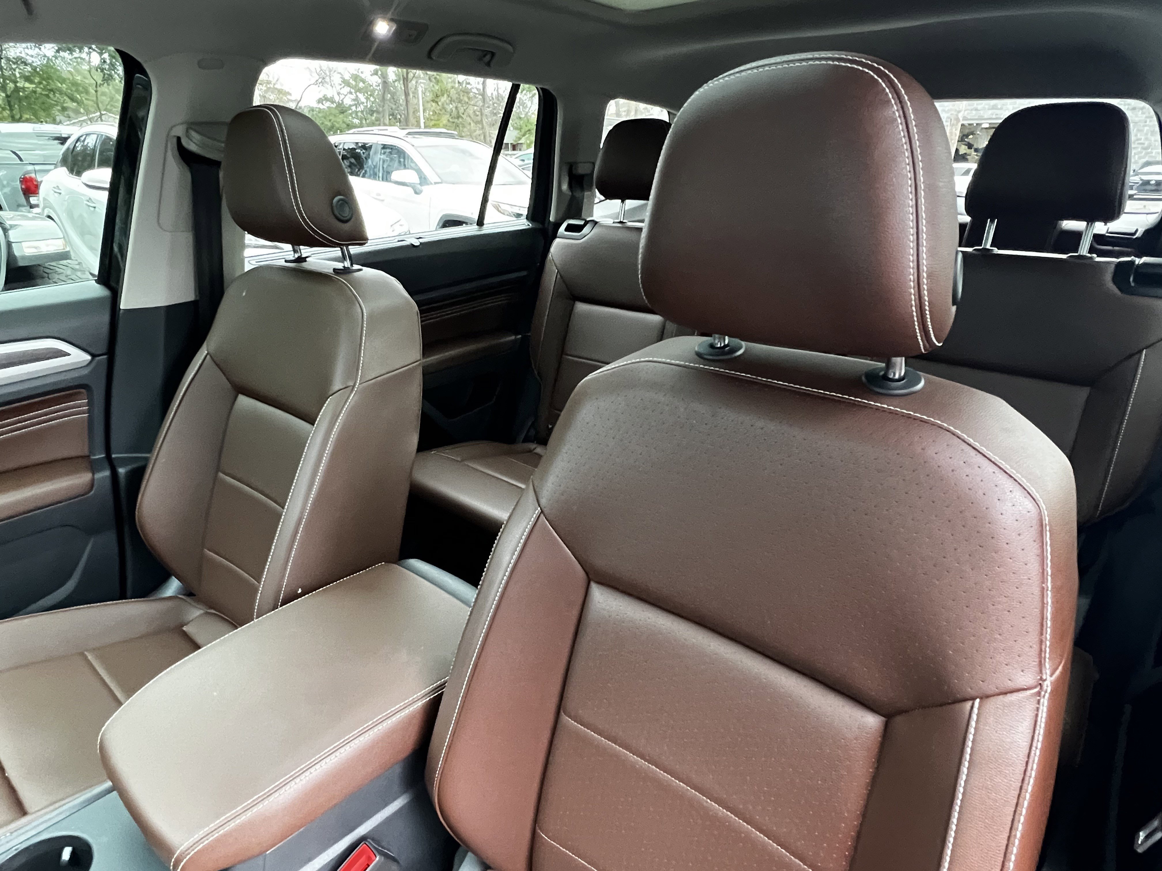 Used 2021 Volkswagen Atlas SE w/ Panoramic Sunroof Package image 18