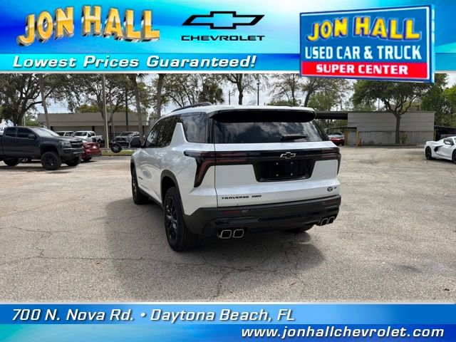 Used 2024 Chevrolet Traverse LT w/ Enhanced Driving Package image 8