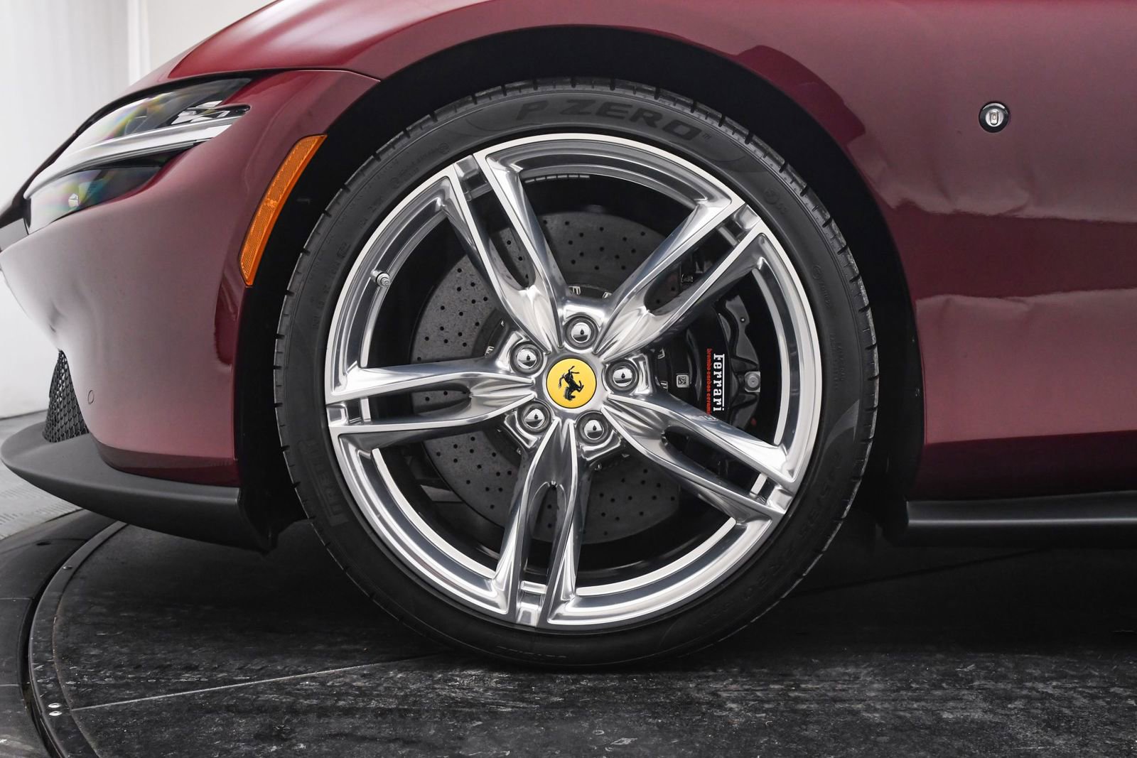 Used 2023 Ferrari Roma image 34