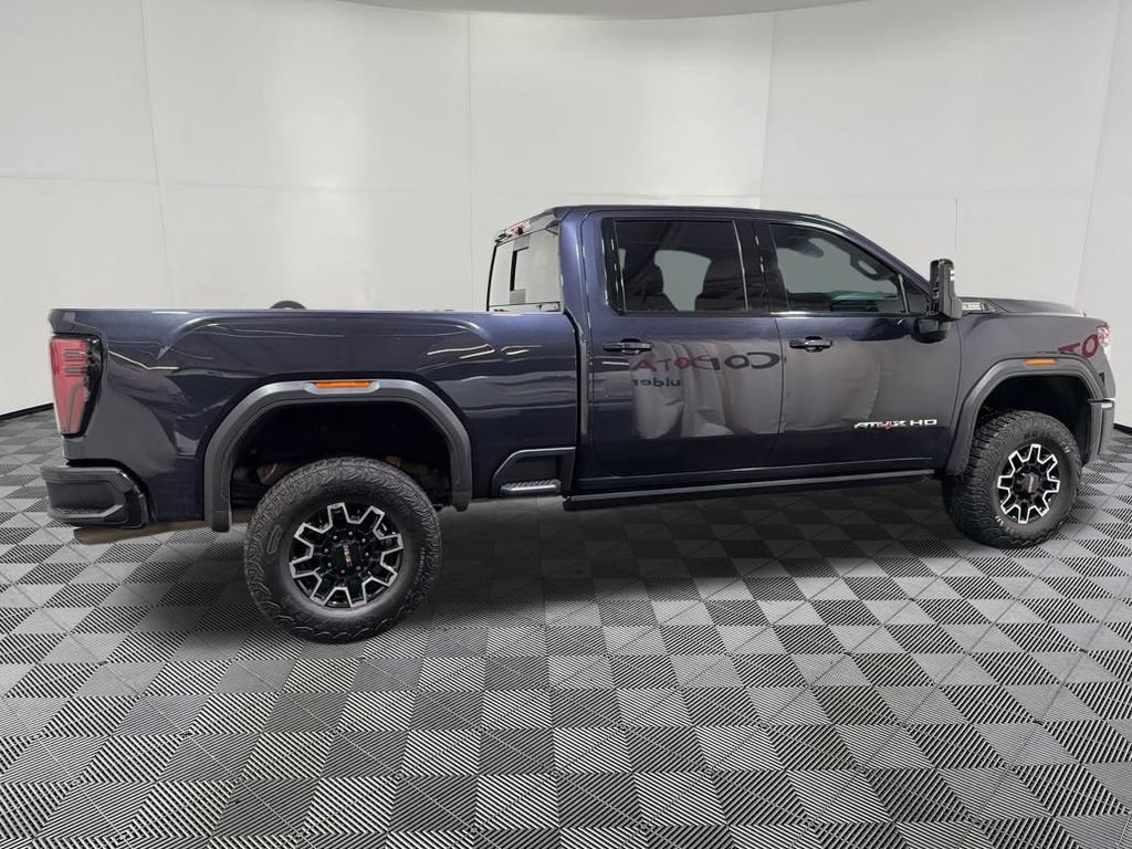 Used 2025 GMC Sierra 2500 AT4X AWD/4WD image 9
