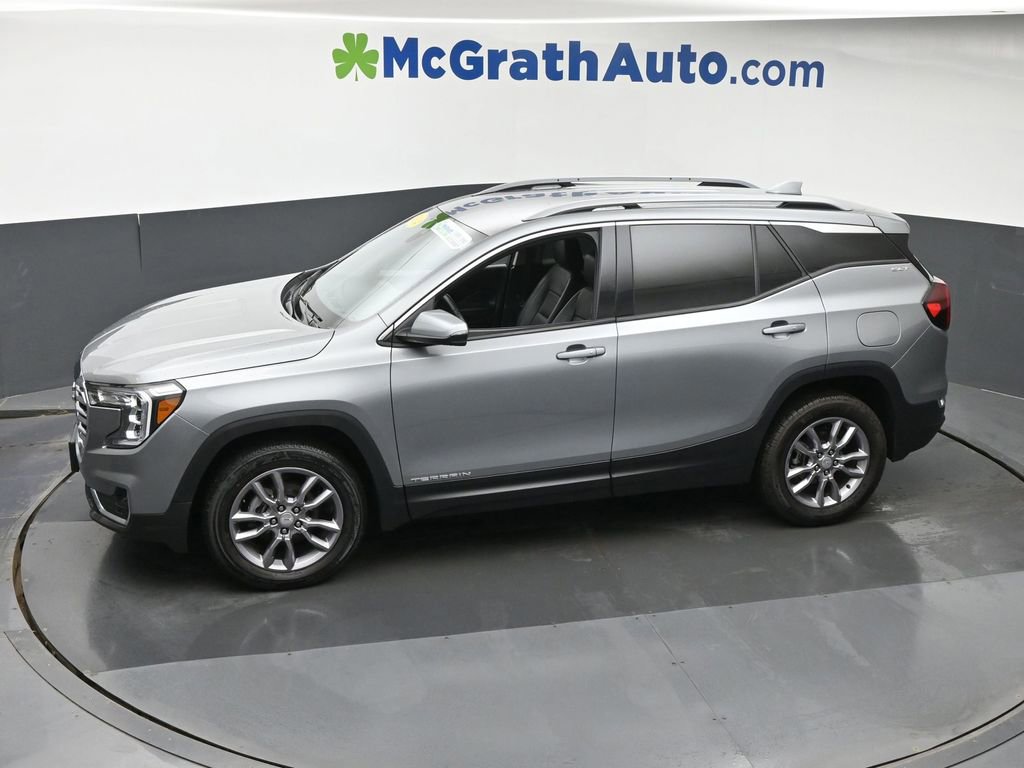 Used 2024 GMC Terrain SLT image 18