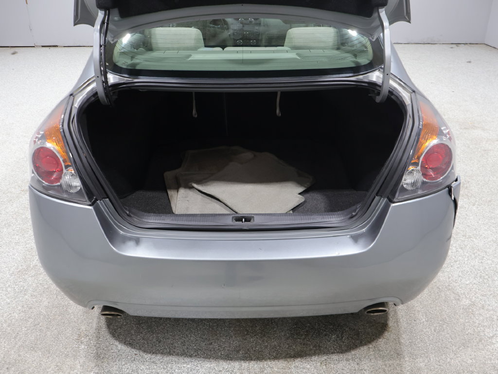 Used 2008 Nissan Altima 3.5 SE w/ Sport Pkg FWD image 27