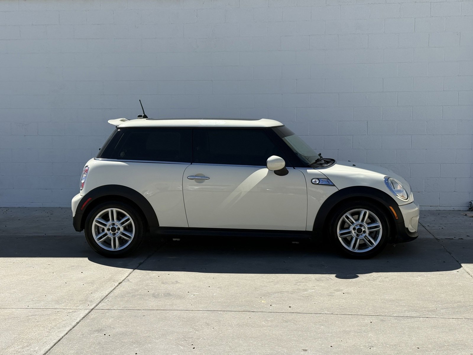 Used 2012 MINI Cooper S image 4