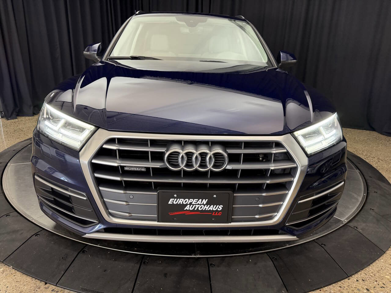 Used 2019 Audi Q5 2.0T Premium Plus w/ Premium Plus Package AWD/4WD image 9