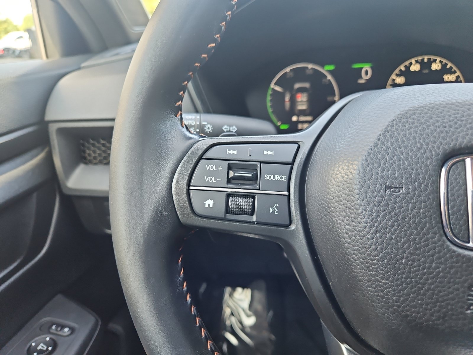 Used 2025 Honda CR-V Sport image 26