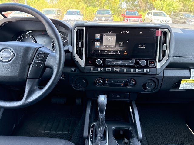 Certified 2025 Nissan Frontier SV RWD image 18