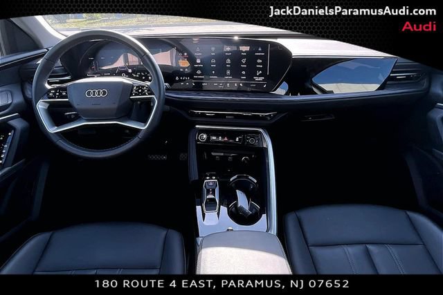 Used 2025 Audi Q5 Premium w/ Convenience Package AWD/4WD image 13