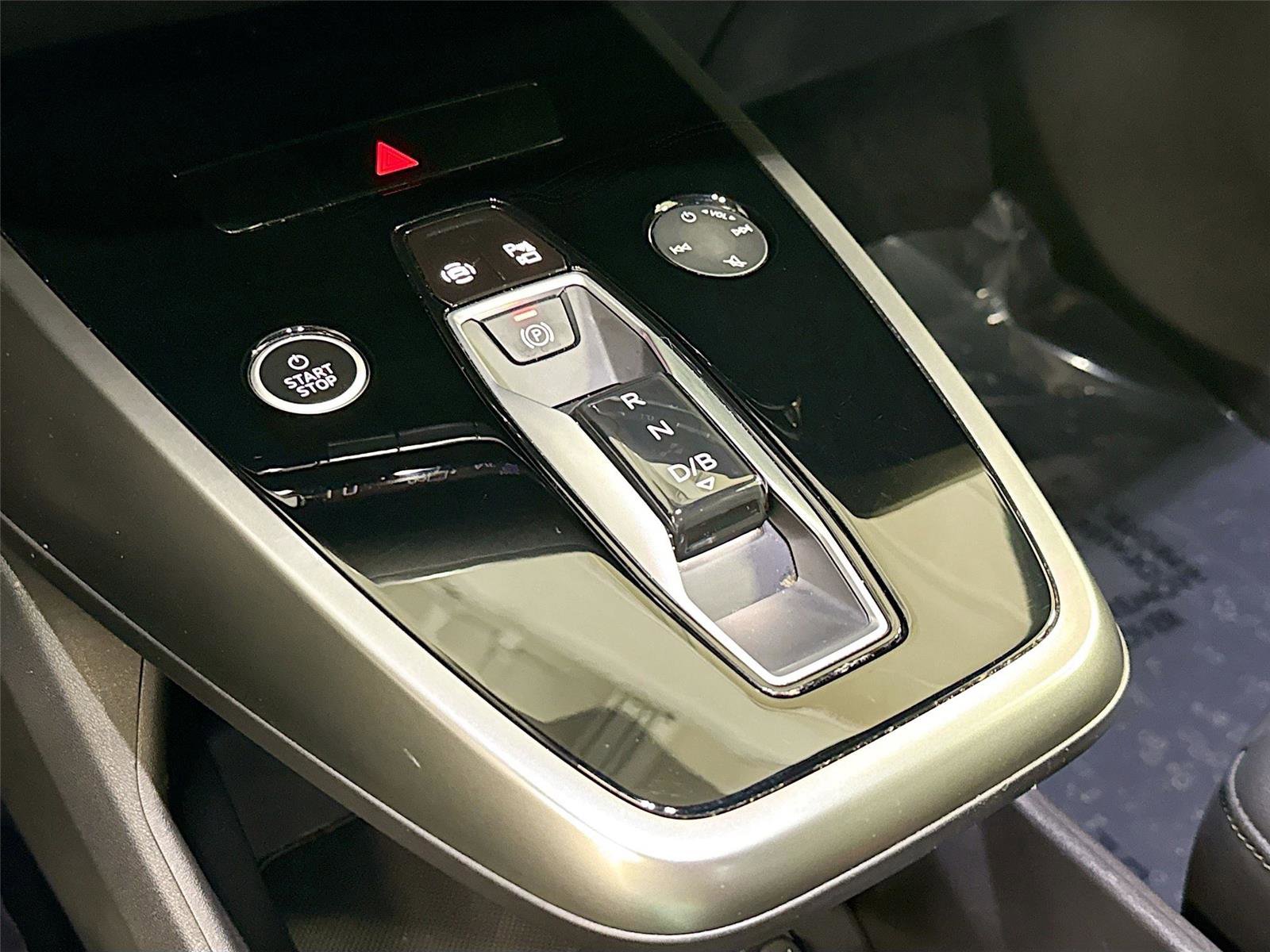 Certified 2023 Audi Q4 e-tron Premium Plus w/ Premium Plus image 17