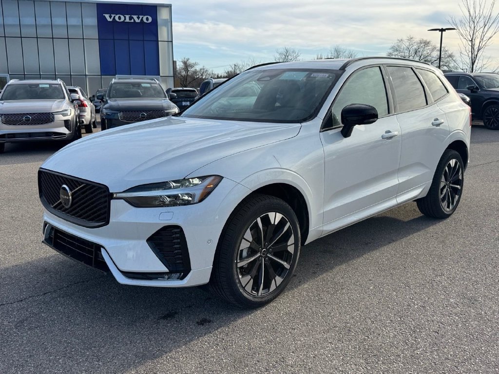 Used 2026 Volvo XC60 B5 Plus w/ Protection Package Premier