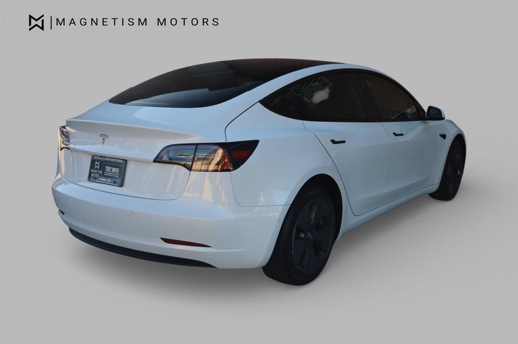 Used 2021 Tesla Model 3 Standard Range Plus image 7