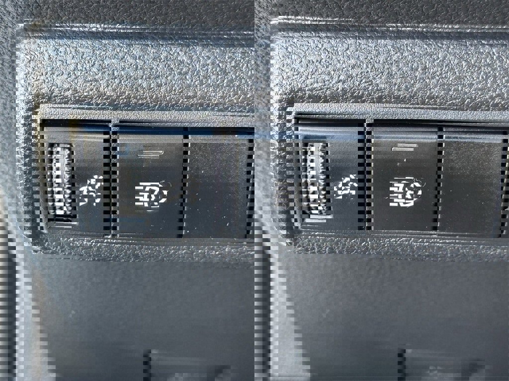 Certified 2025 Toyota Corolla LE image 24