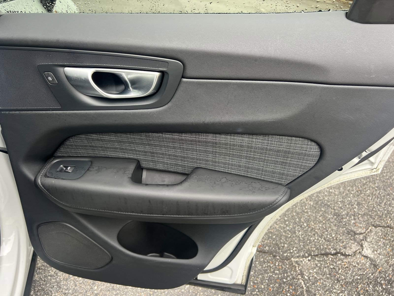 Used 2024 Volvo XC60 B5 Core w/ Protection Package Premier AWD/4WD image 17