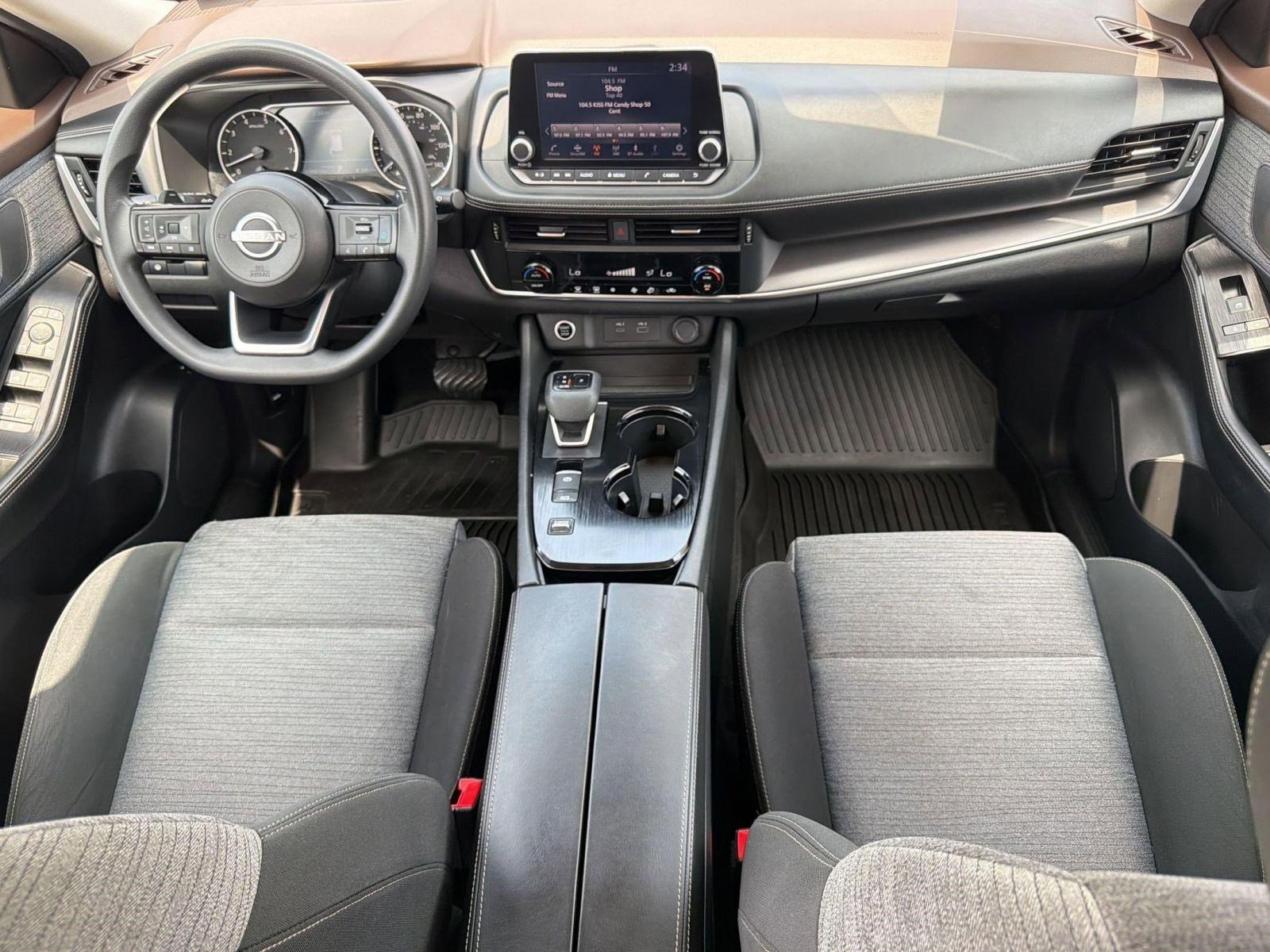 Used 2023 Nissan Rogue SV FWD image 15